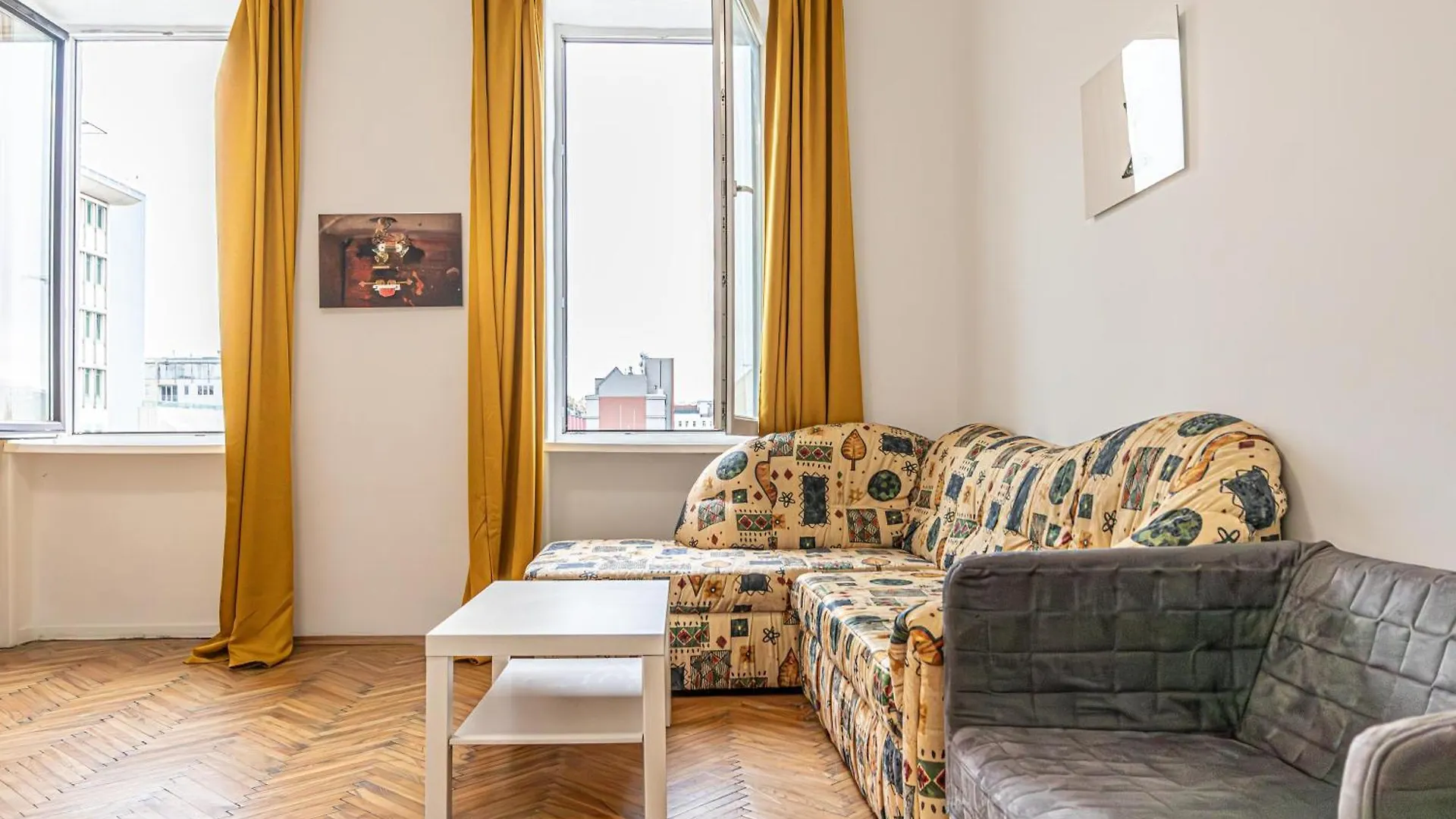 Superb 2Br Apt Very Spacious At The Millenium Tower Vienna 0*,  Austria