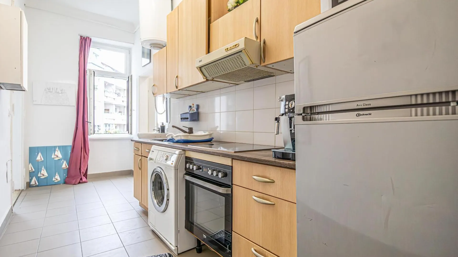 Superb 2Br Apt Very Spacious At The Millenium Tower Vienna