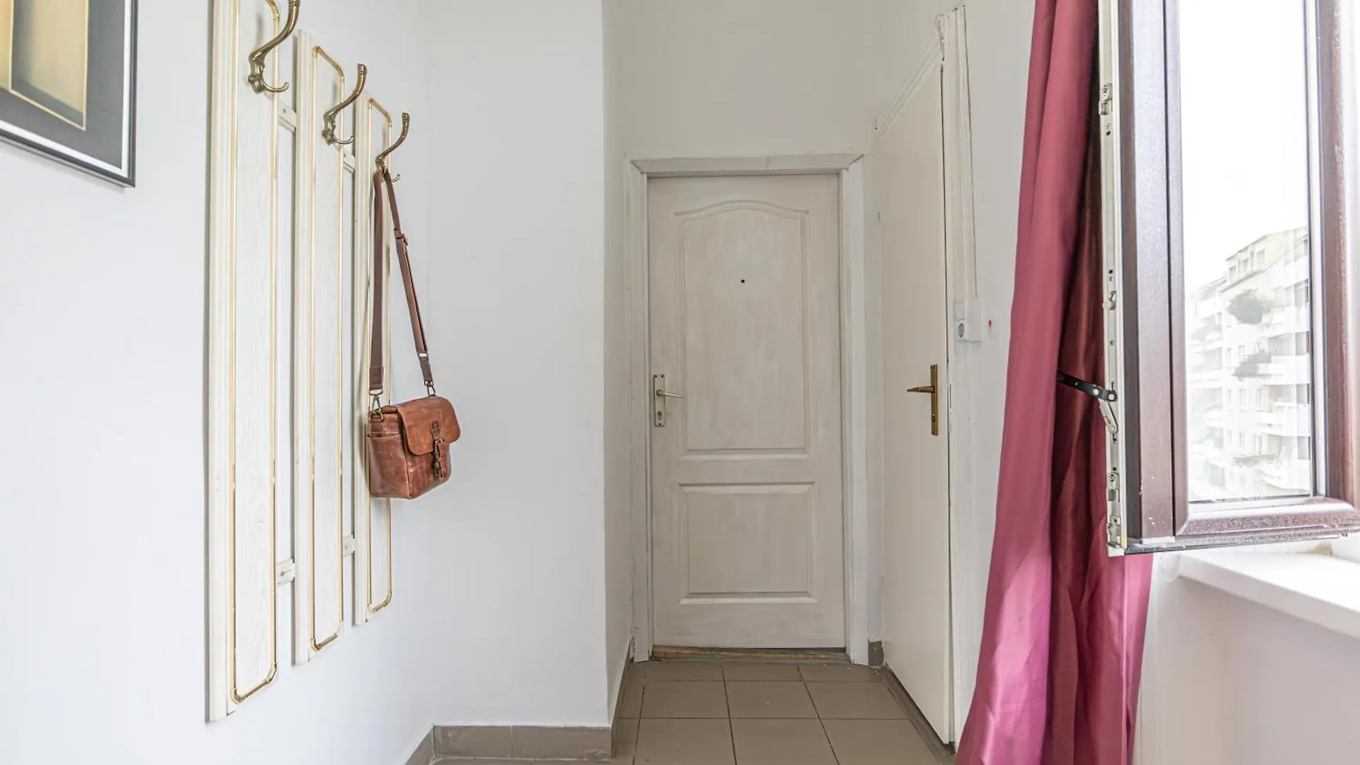 Superb 2Br Apt Very Spacious At The Millenium Tower Vienna Austria