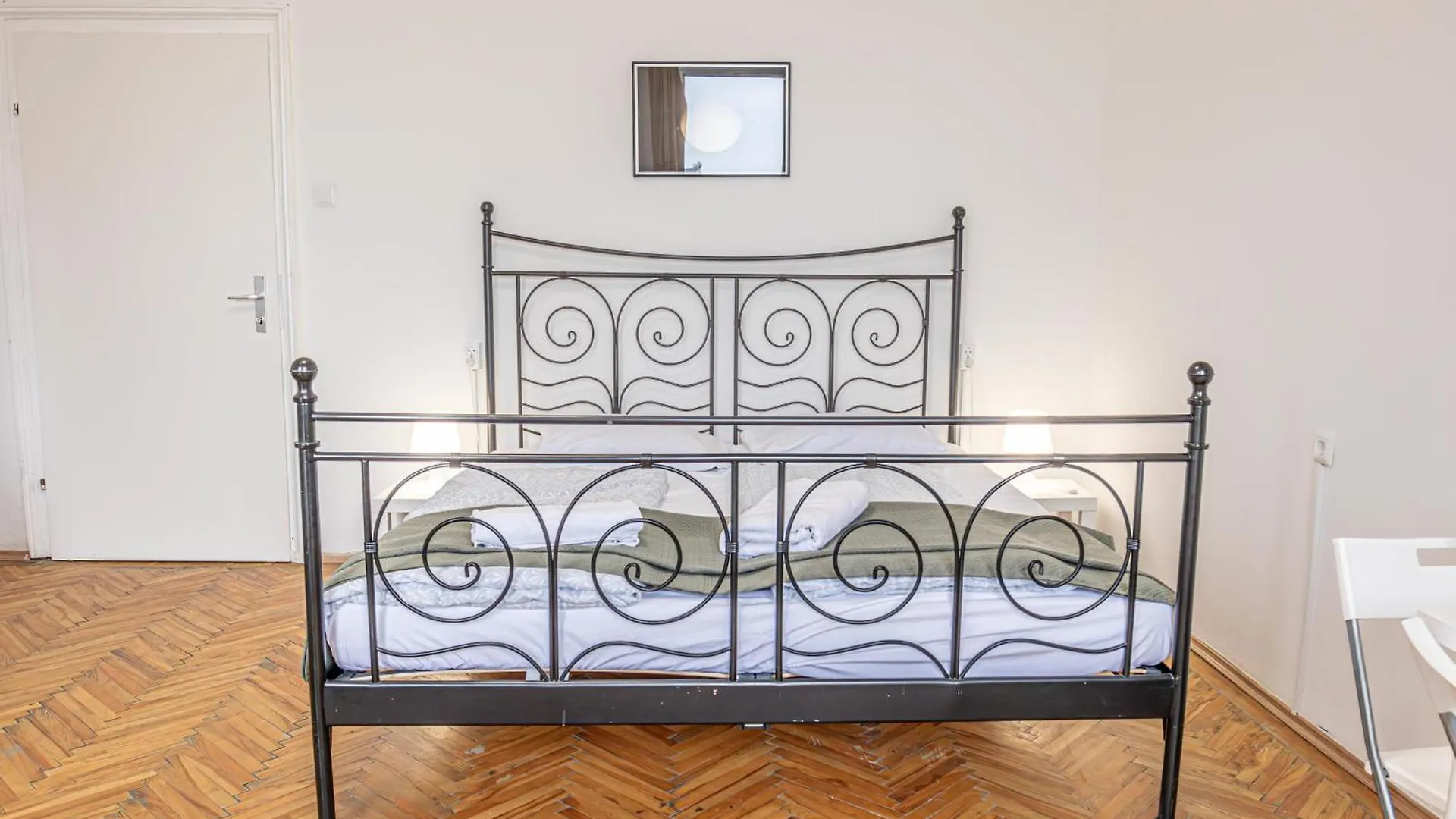 Apartment Superb 2Br Apt Very Spacious At The Millenium Tower Vienna